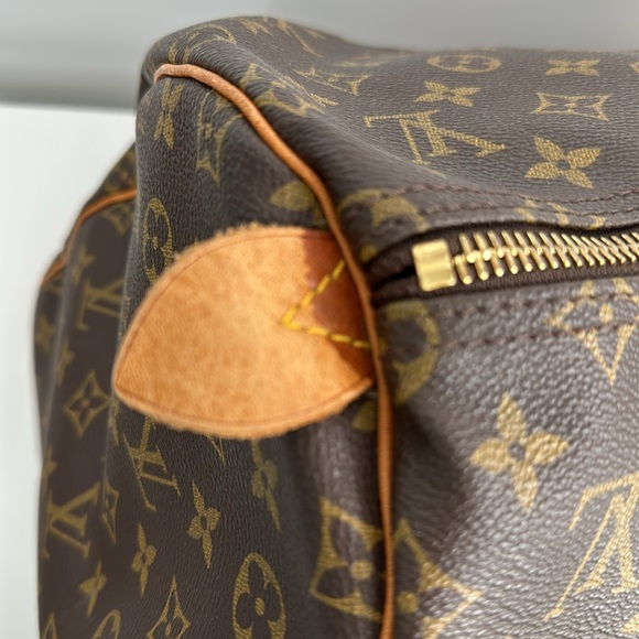 Authenticated Louis Vuitton Monogram Keepall 55 - Picture 11 of 16